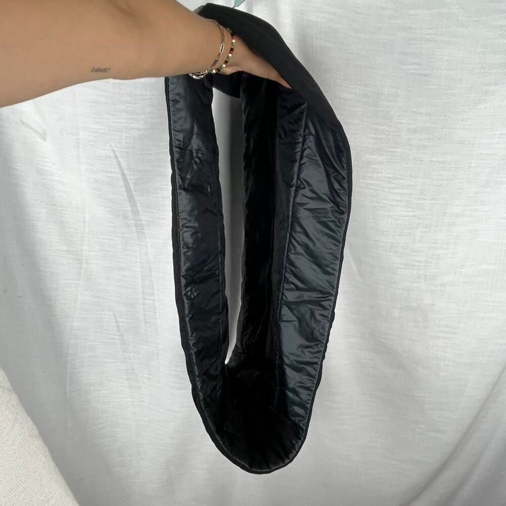Nike Dri-FIT insulated neck gaiter scarf Running Athletic Sports